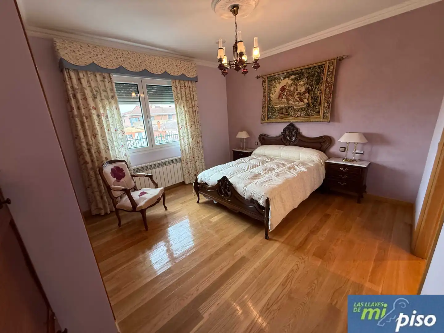 Dormitori de Casa o xalet en venda en Santovenia de Pisuerga amb Calefacció, Jardí privat i Parquet