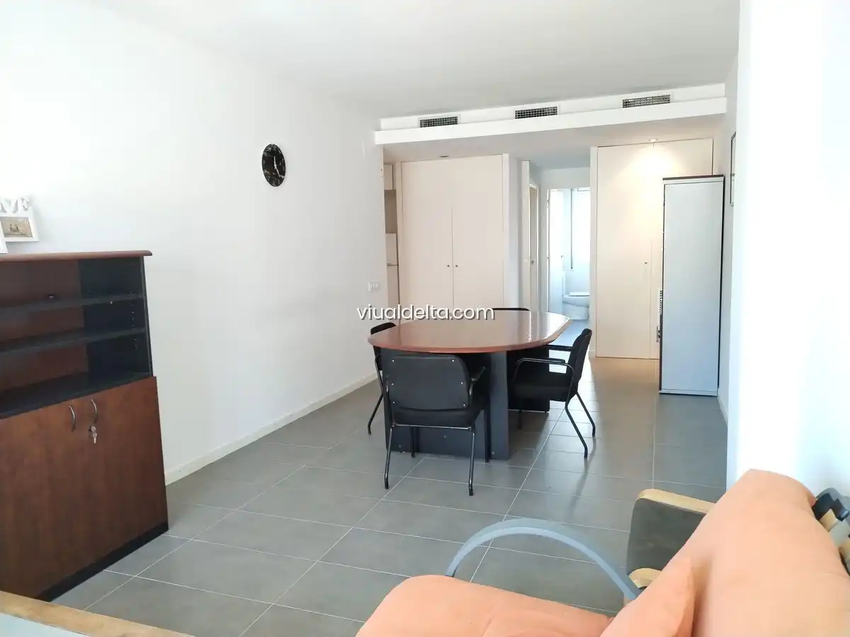 Sala de estar de Apartamento en venta en L'Ampolla con Aire acondicionado, Calefacción y Amueblado