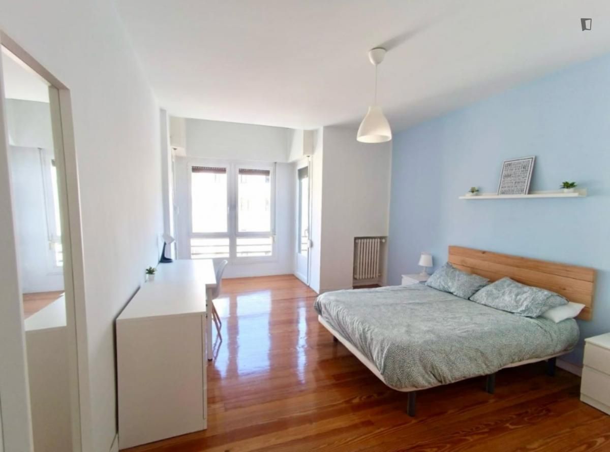 Apartament per a compartir a 1º Ensanche