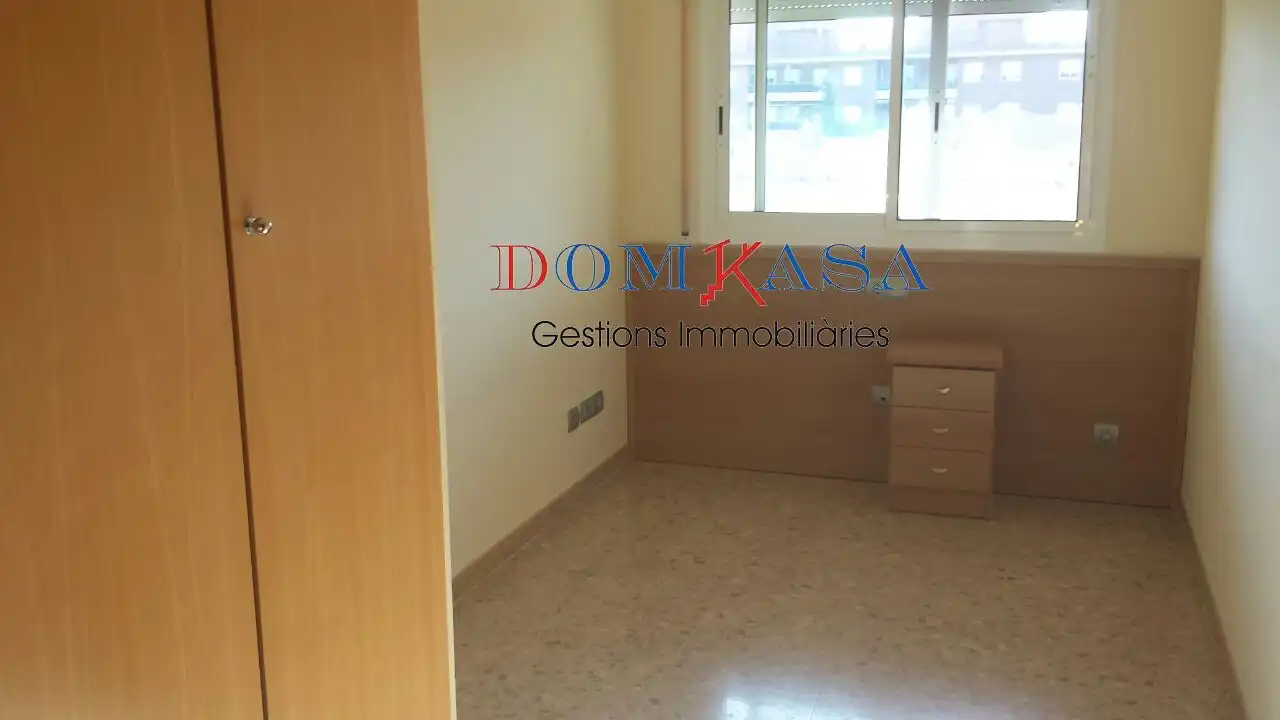 Dormitori de Pis en venda en Tortosa