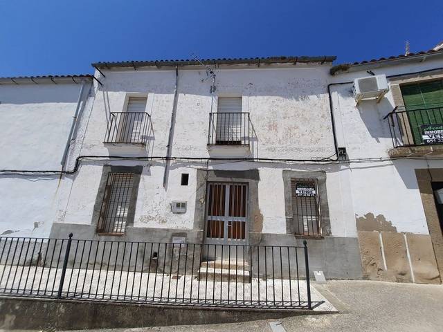 Casa-chalet en Venta en Calle Bartolomé Pelayo en Brozas