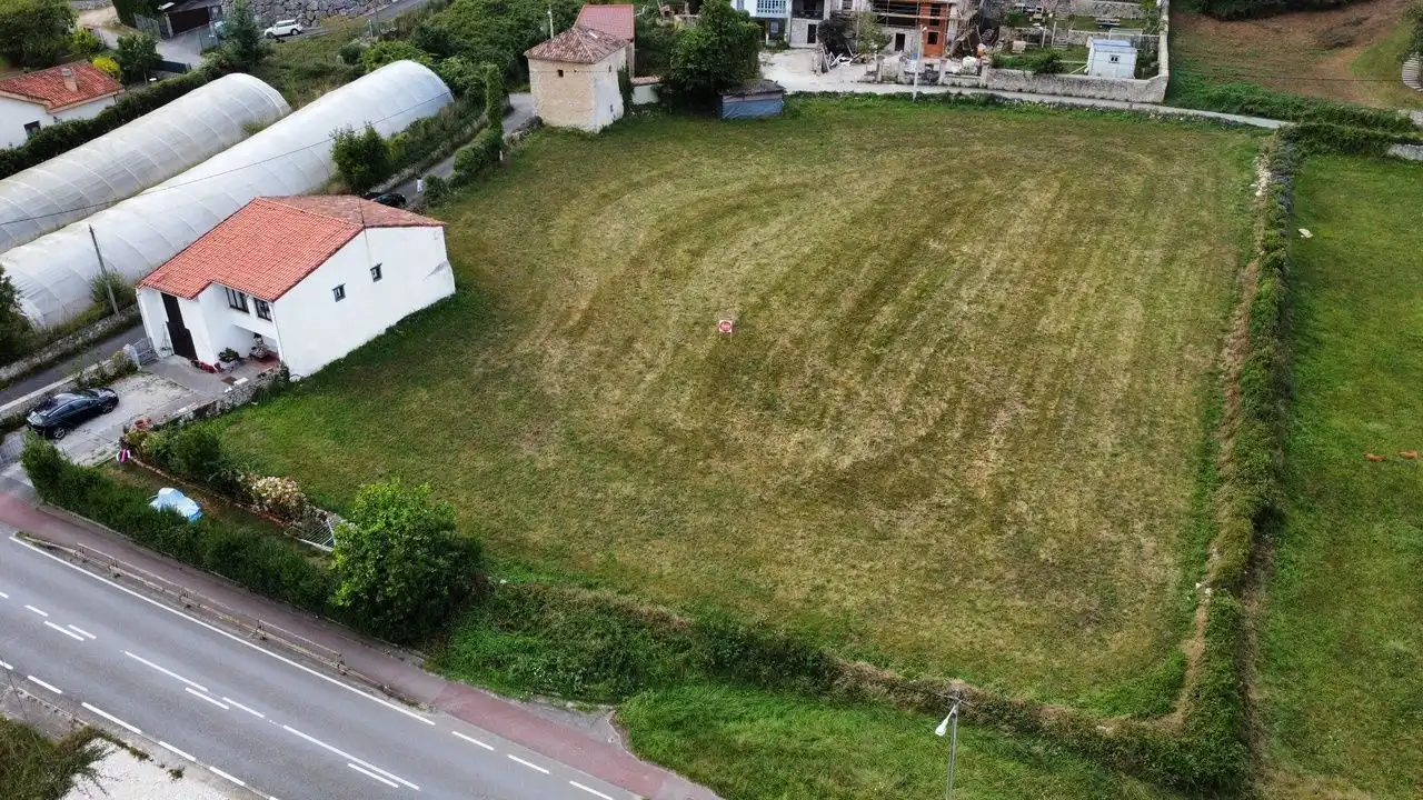 Residencial en venda en Llanes