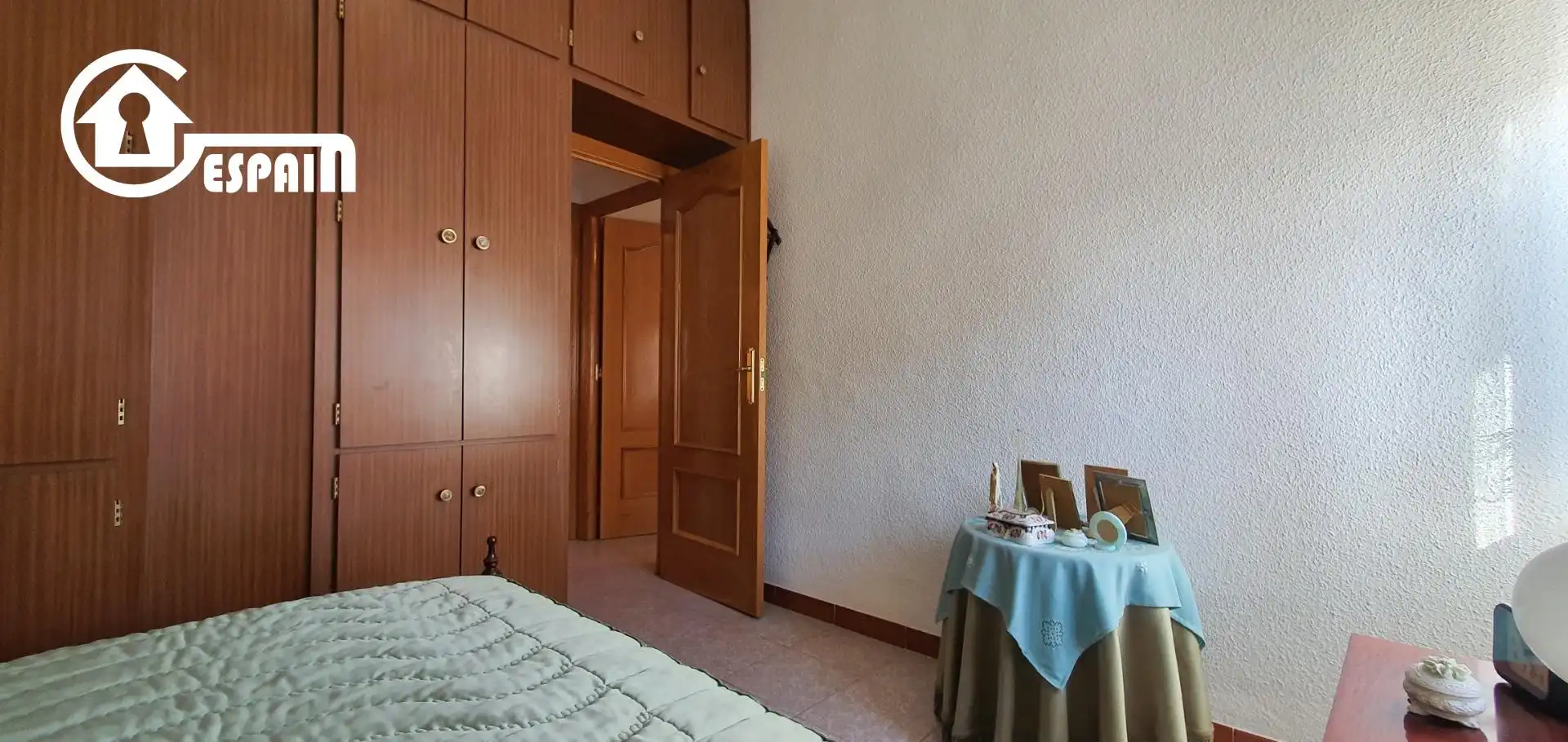 Habitación de Piso en venta en Madrid con Terraza
