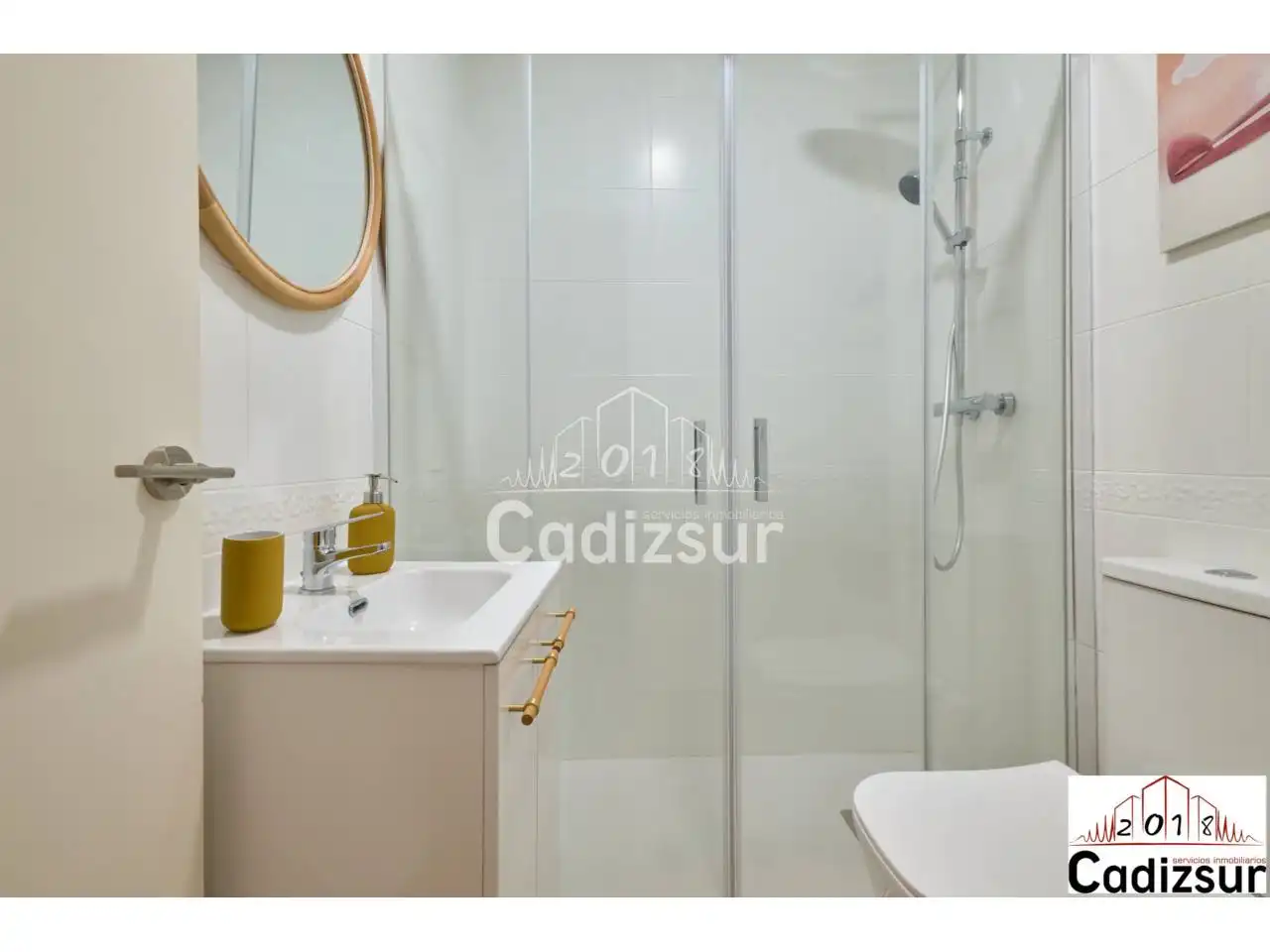 Baño de Piso en venta en Cádiz con Trastero y Amueblado