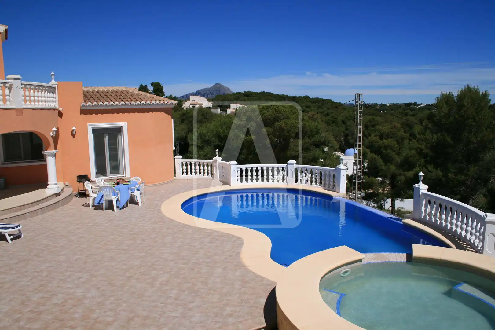 Piscina de Casa o xalet en venda en Jávea / Xàbia amb Calefacció, Jardí privat i Terrassa