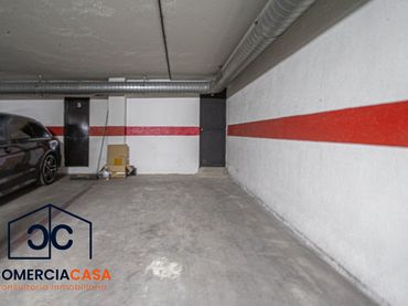 Aparcamiento en venta en Poniente
