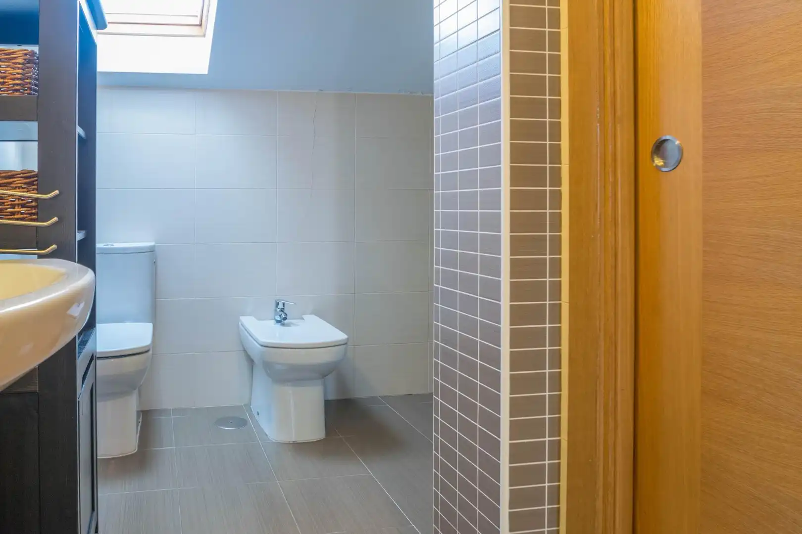 Baño de Piso en venta en Cambre  con Calefacción y Trastero