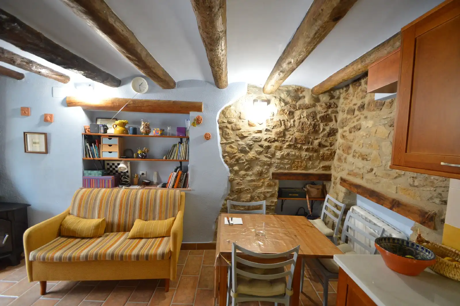 Sala d'estar de Finca rústica en venda en Xert amb Terrassa i Moblat