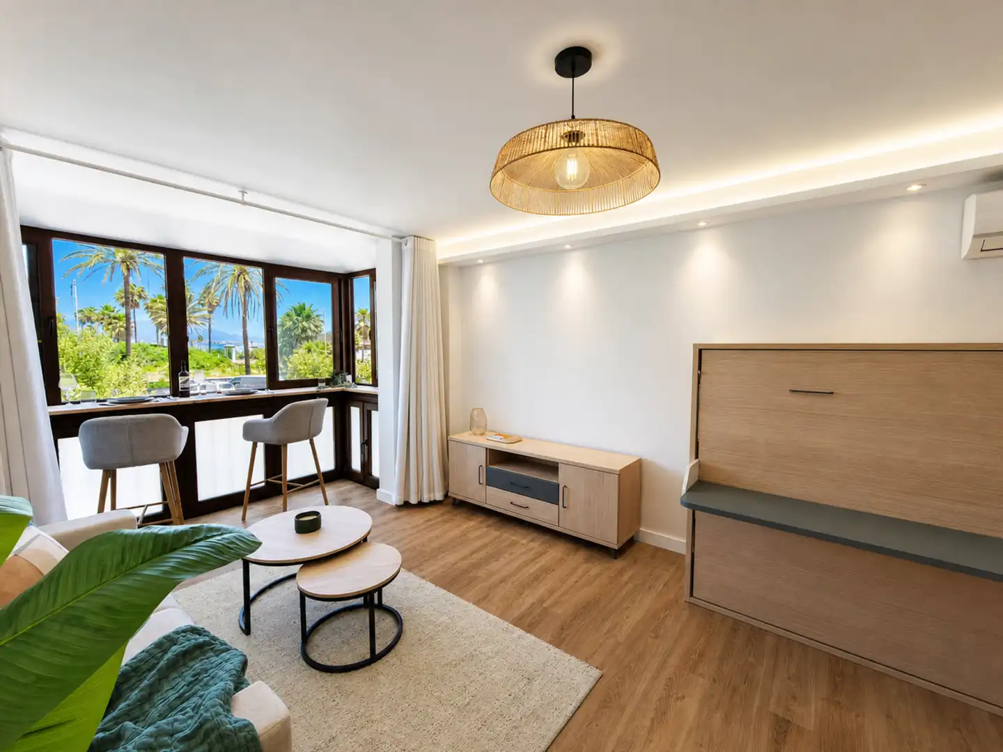 Wohnzimmer von Wohnung zum Verkauf in Manilva mit Klimaanlage, Terrasse und Möbliert