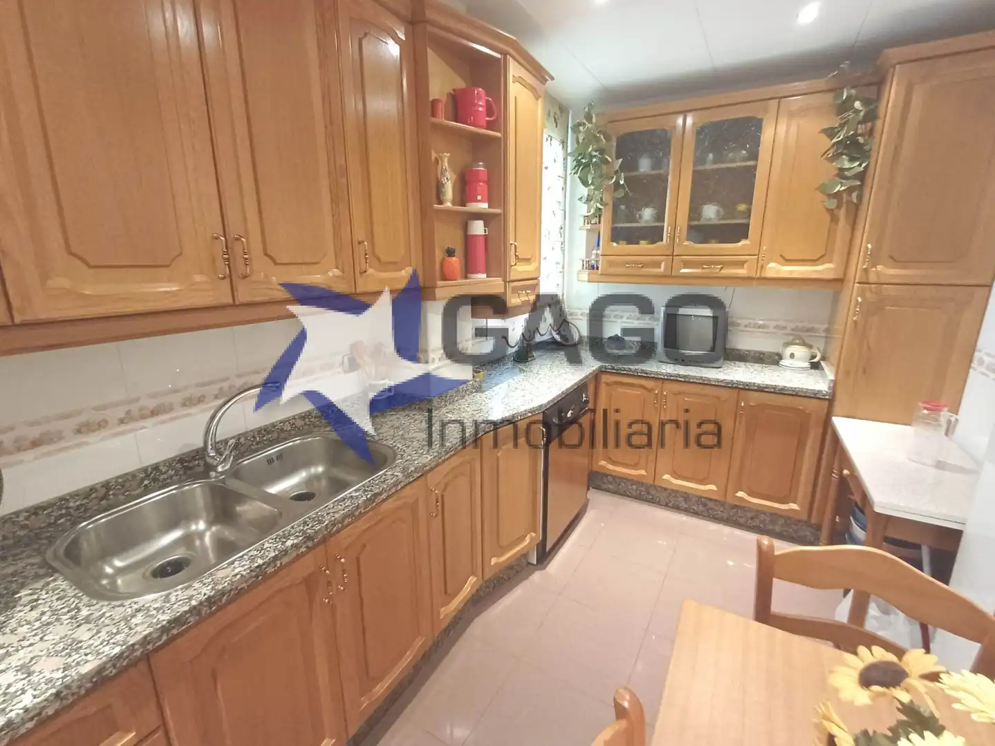 Küche von Wohnung zum Verkauf in Córdoba mit Heizung, Terrasse und Möbliert