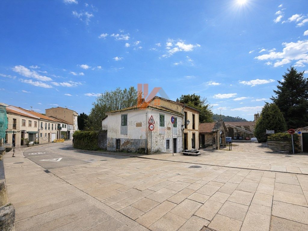 Exterior view of Houses for sale in Santiago de Compostela 