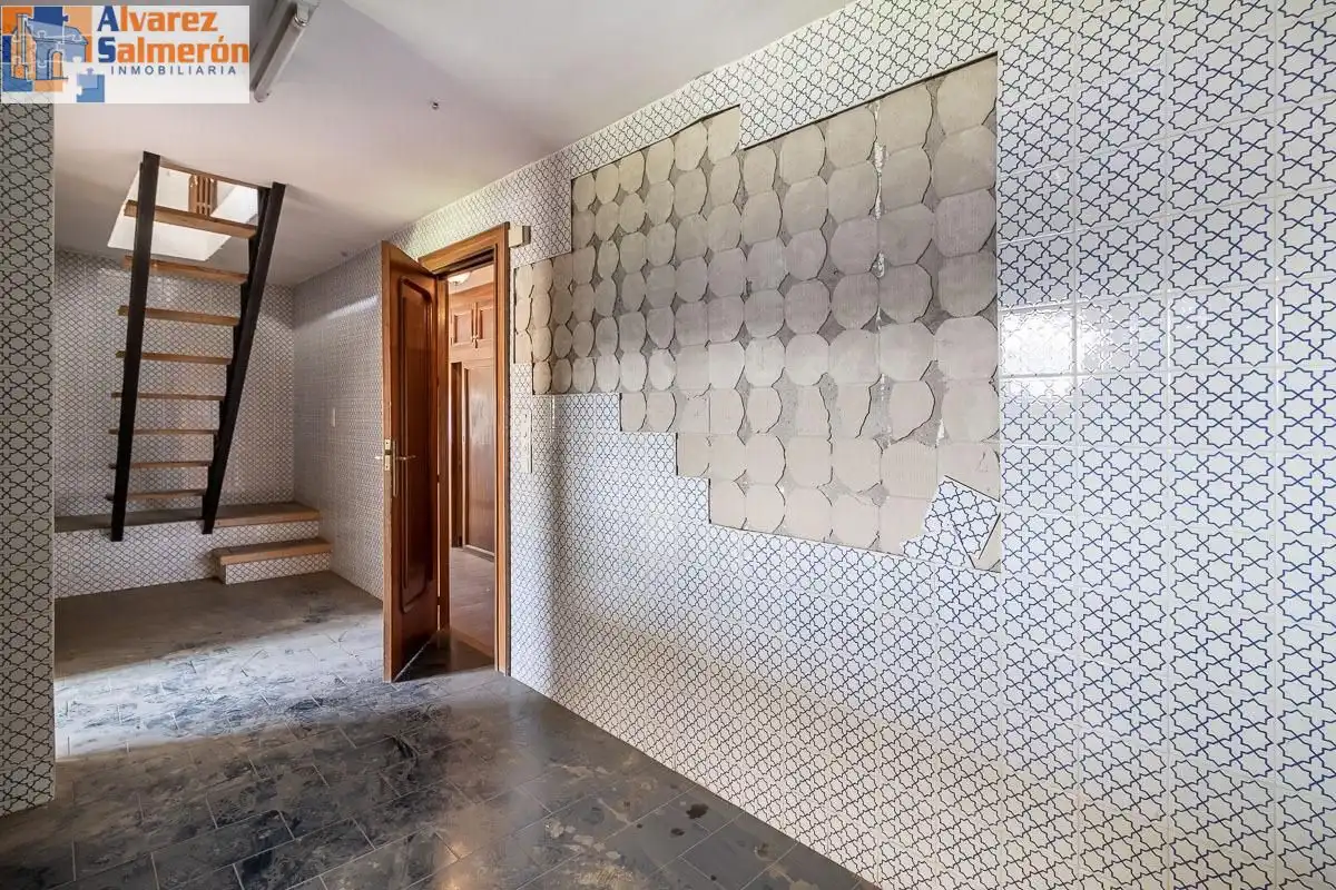 Casa rústica amb piscina en venda a Santa Fe, imagen 12