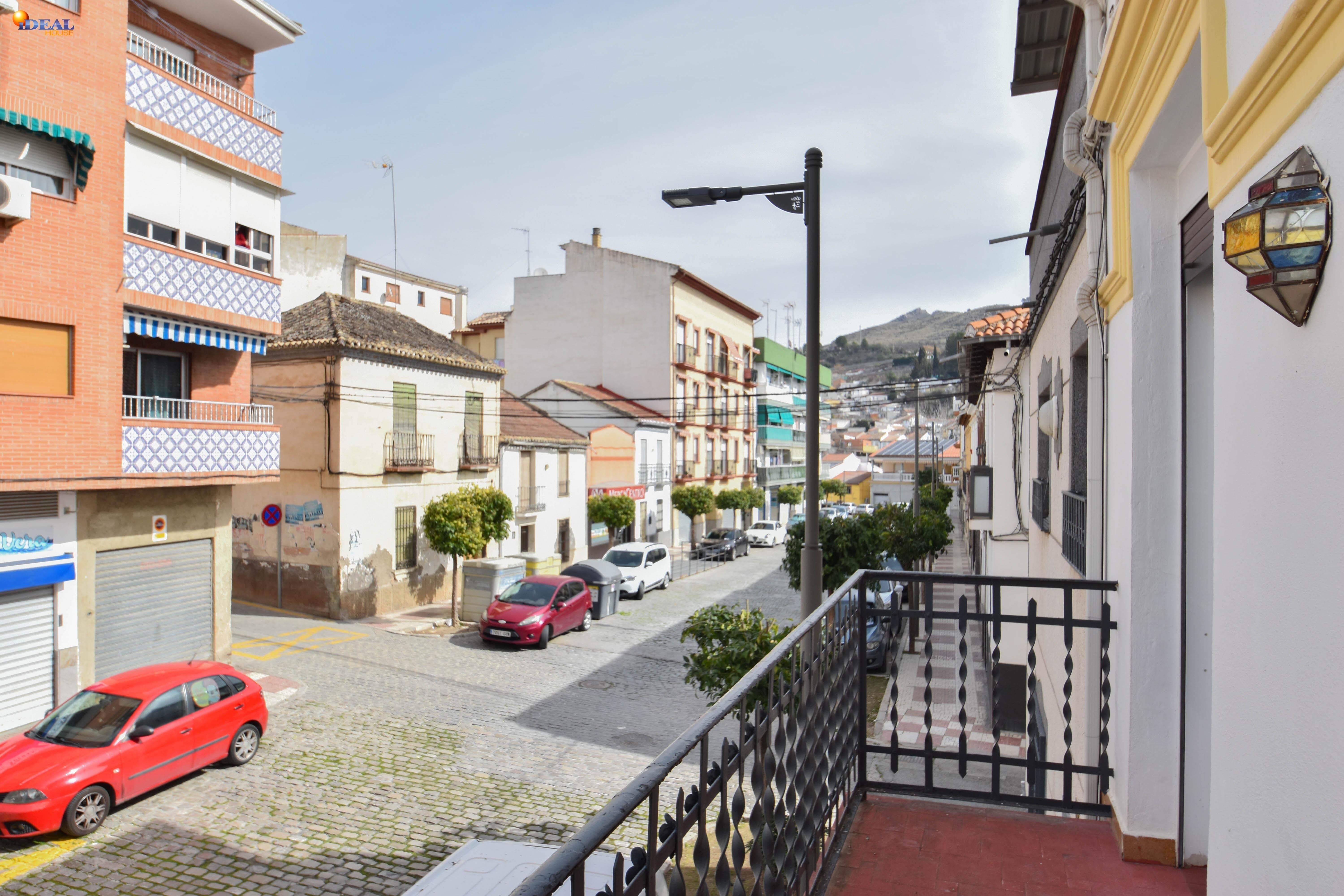 Single-family semi-detached for sale in  Calle Eras Bajas de Pinos Puente, Pinos Puente