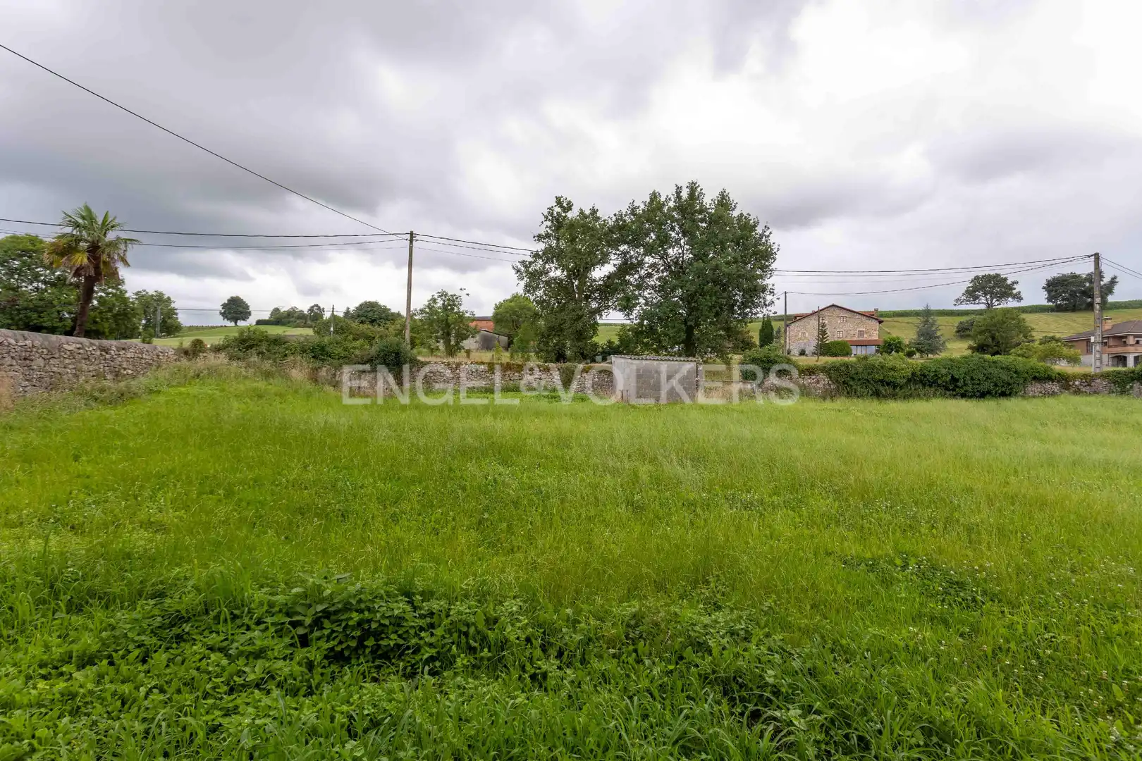 Finca rústica en venta en Entrambasaguas con Calefacción, Jardín privado y Balcón