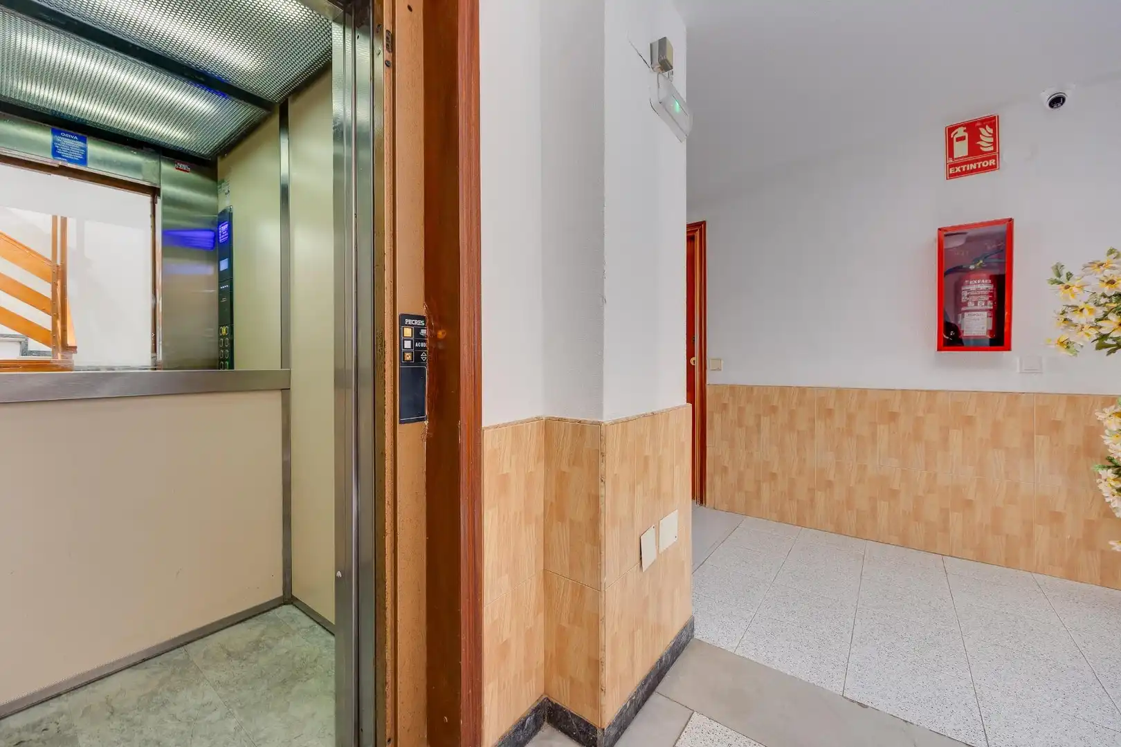 Estudio en venta en Torrevieja con Terraza, Amueblado y Balcón