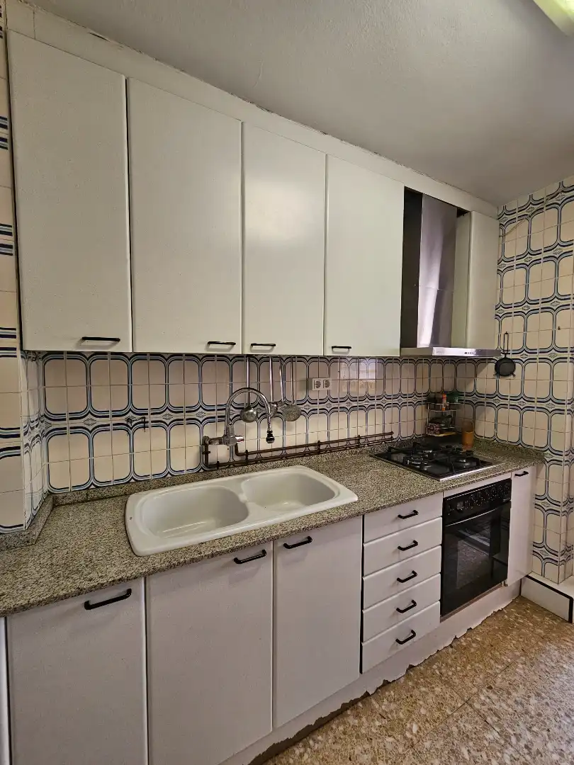 Kitchen of Flat for sale in Tarragona  with Terrace, Oven and Balcony