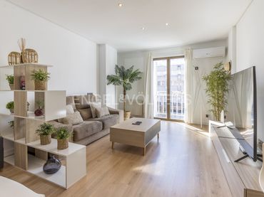 Appartamento con balcone in vendita a Centro