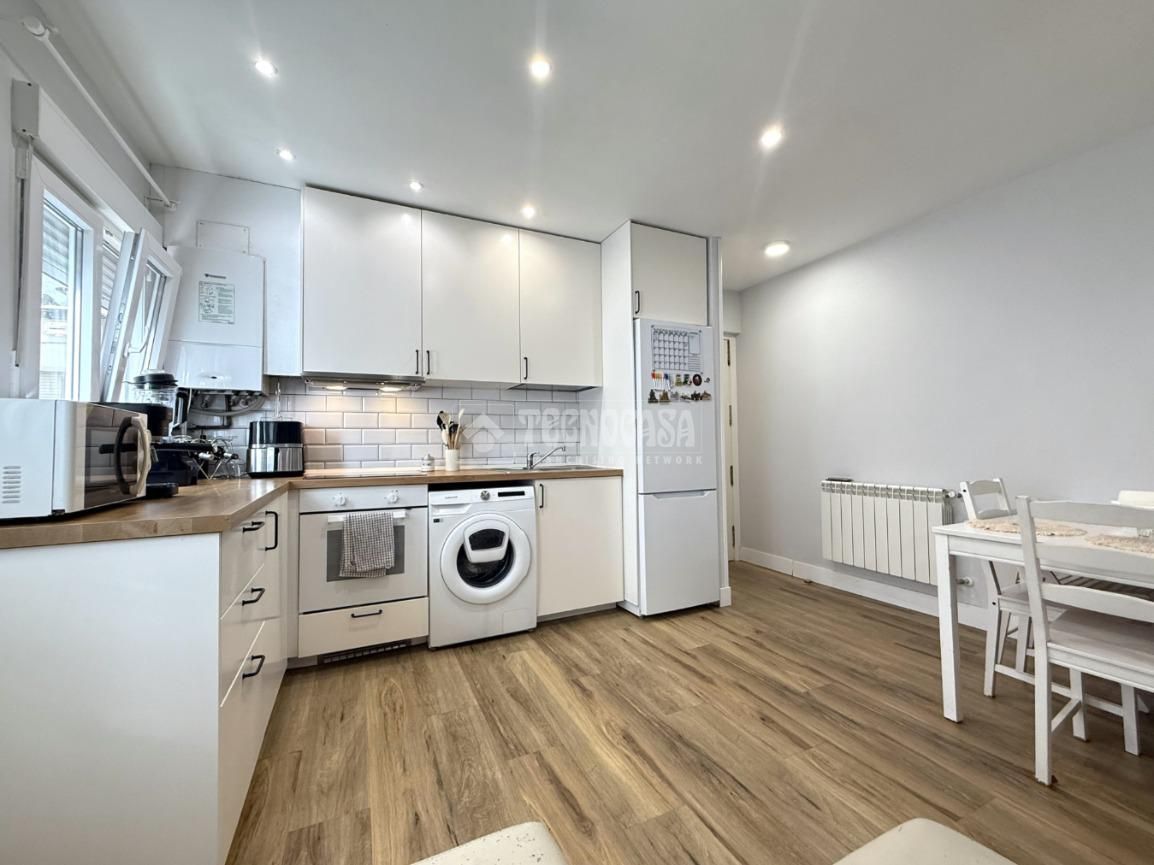 Kitchen of Flat for sale in Alcobendas  with Heating and Terrace