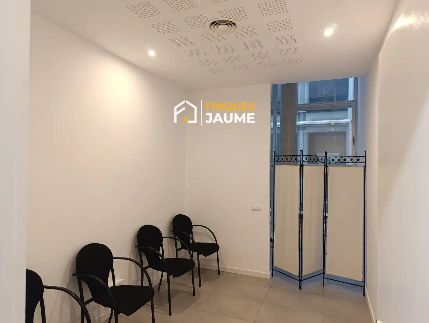 Local en venta en Vallcalent, Instituts - Universitat