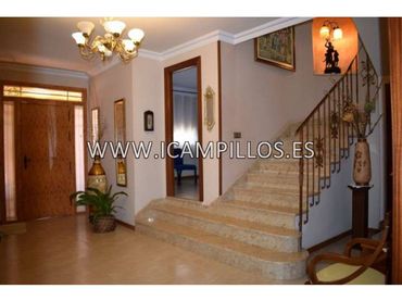 House with garden for sale in Baena