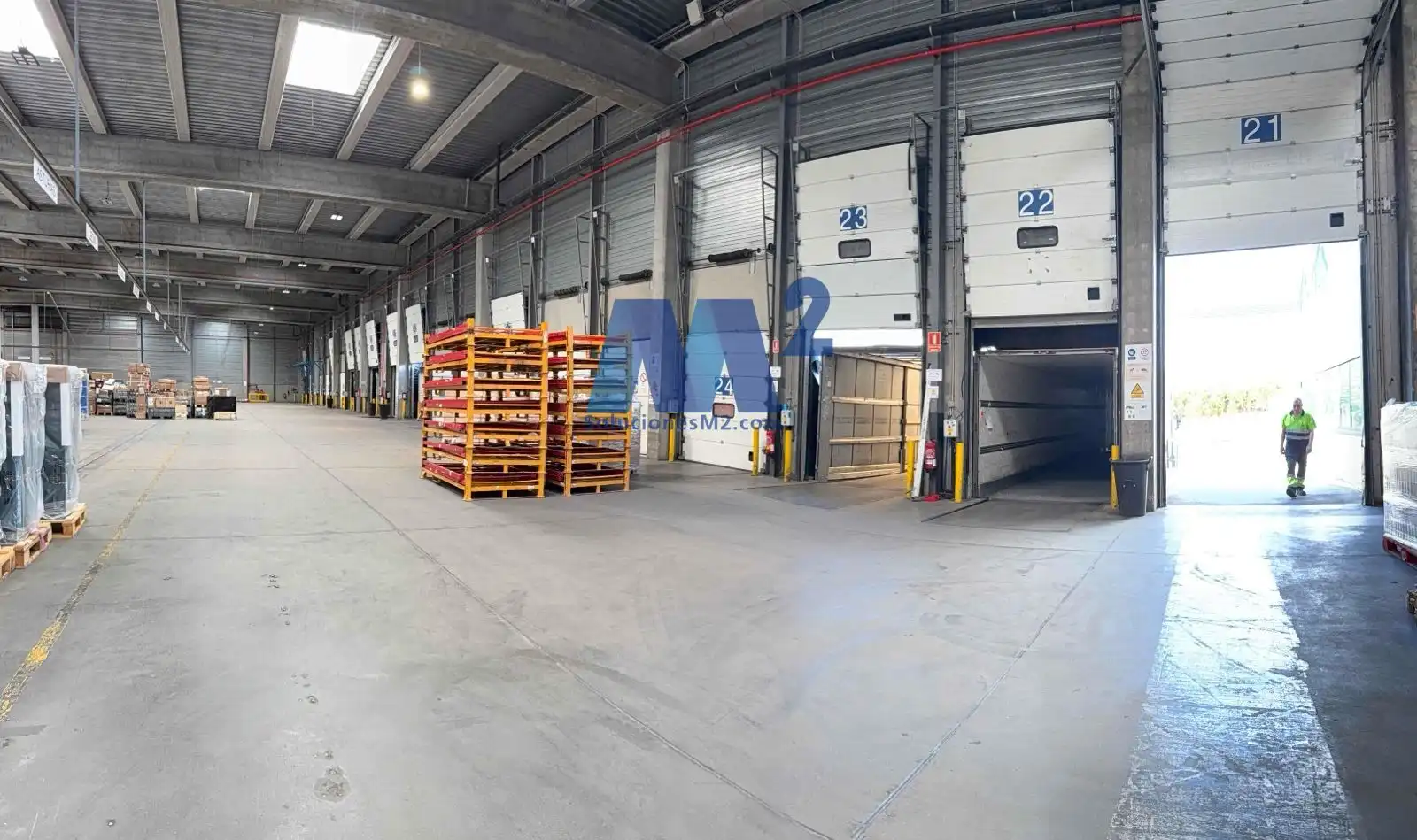 Nave industrial en alquiler en C. Francisco Rabal, imagen 3