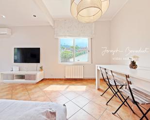 Living room of Flat for sale in Sant Boi de Llobregat  with Air Conditioner, Heating and Private garden