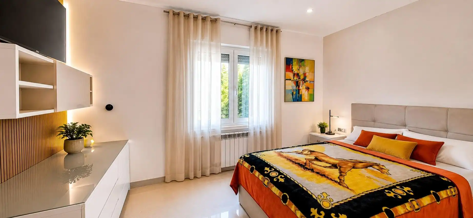 Dormitori de Casa o xalet en venda en Marbella amb Aire condicionat, Calefacció i Jardí privat