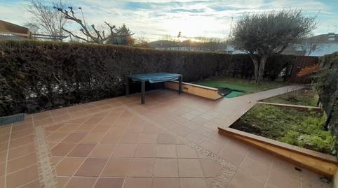 Foto 2 de Casa adosada en venda a Pla de Dalt, Olot, Girona