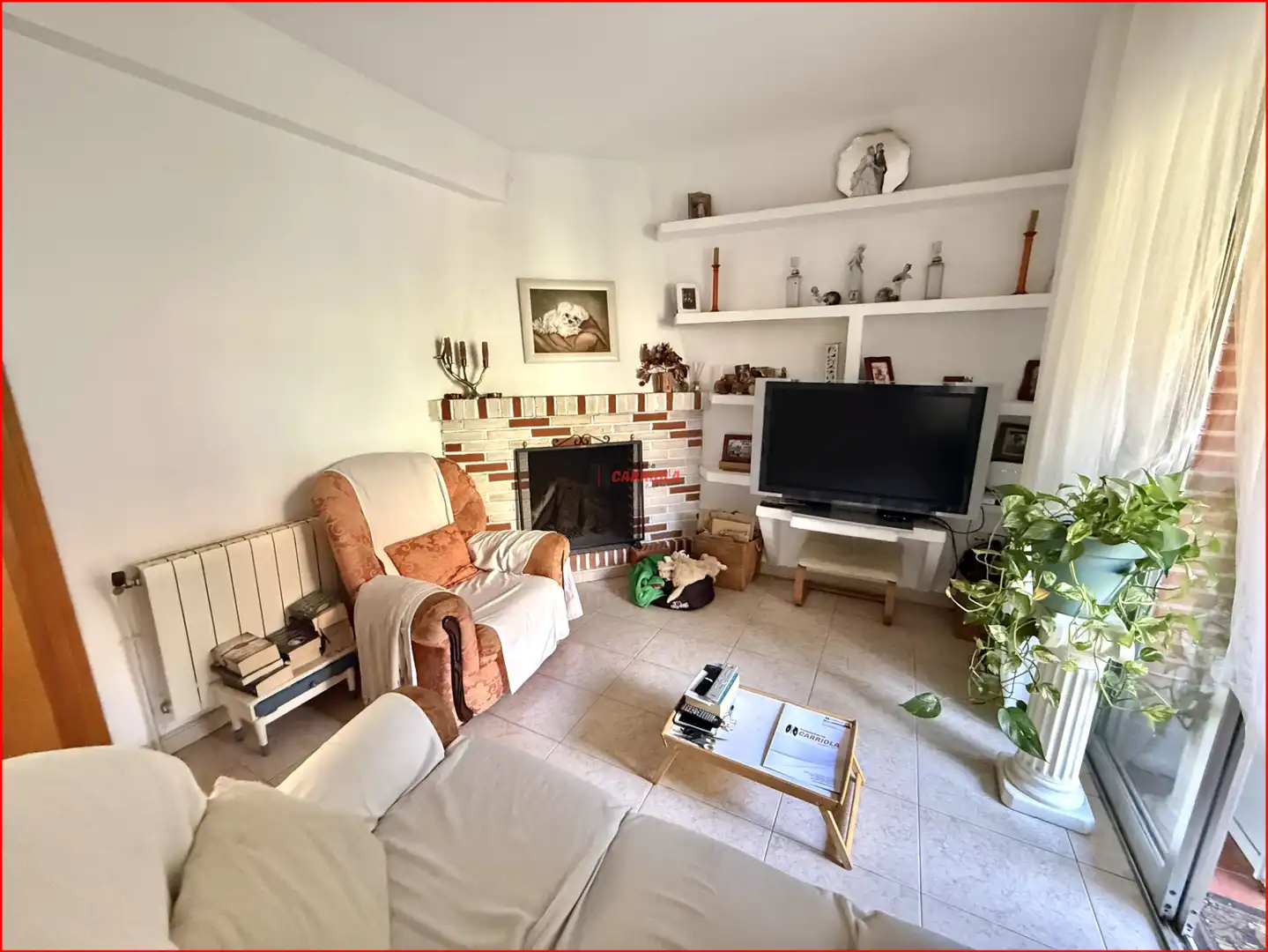 Sala d'estar de Casa adosada en venda en Quismondo amb Calefacció i Terrassa