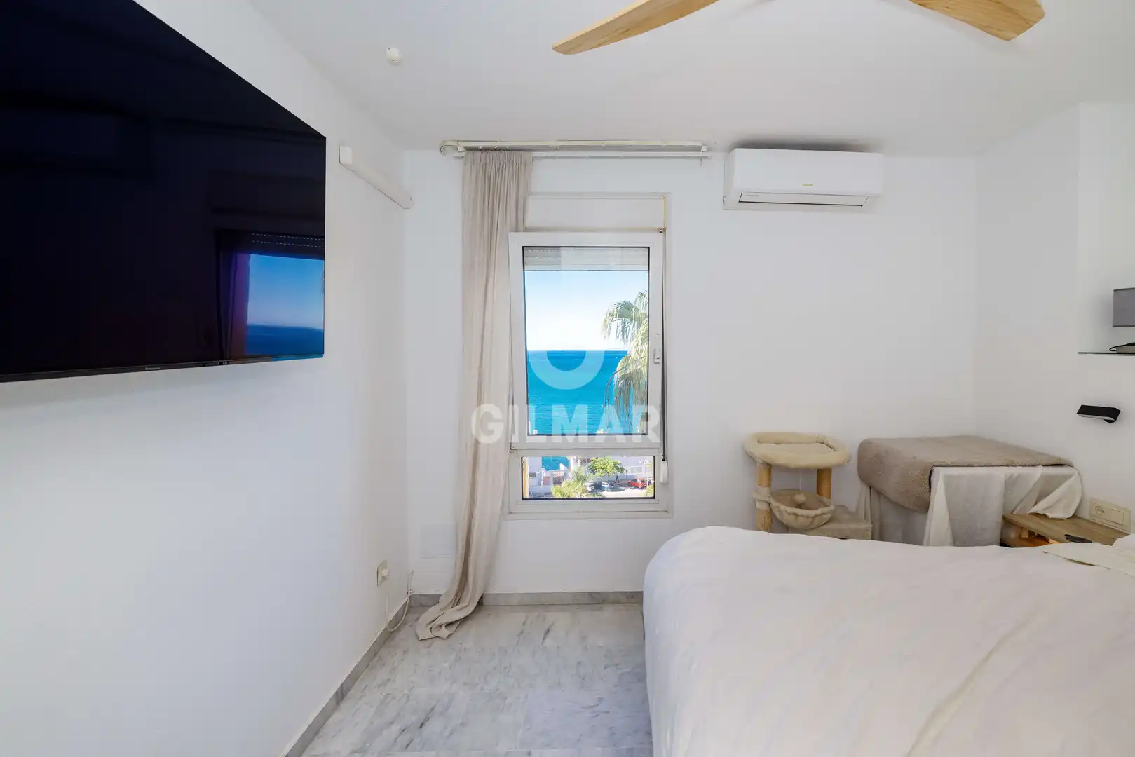 Schlafzimmer von Wohnung zum Verkauf in Benalmádena mit Heizung, Privatgarten und Abstellraum