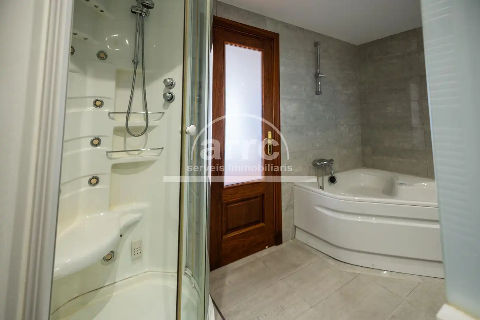Bathroom of Houses for sale in Vilassar de Dalt  with Air Conditioner, Heating and Private garden