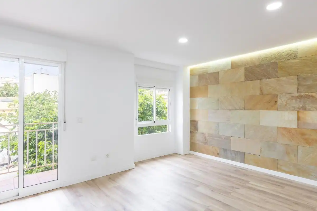 Piso en venta en Valencia con Calefacción, Terraza y Balcón