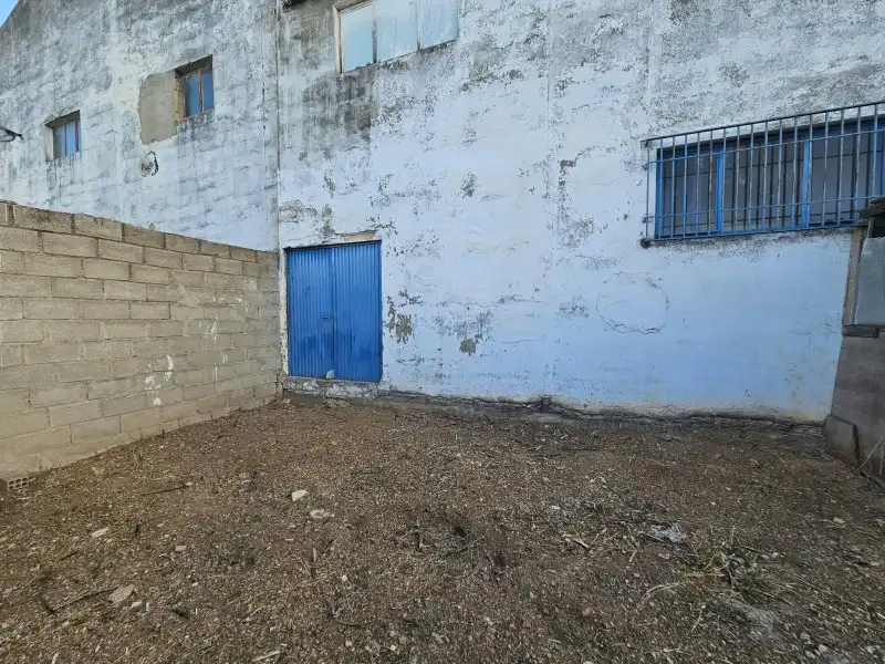 Vista exterior de Nave industrial en venta en Navas del Sepillar