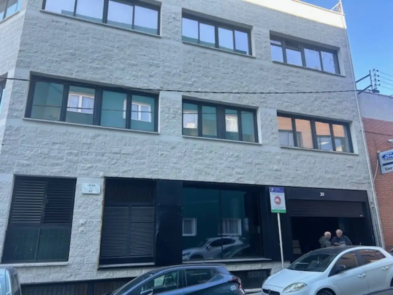 Außenansicht von Geschaftsraum zur Miete in Sant Cugat del Vallès mit Klimaanlage