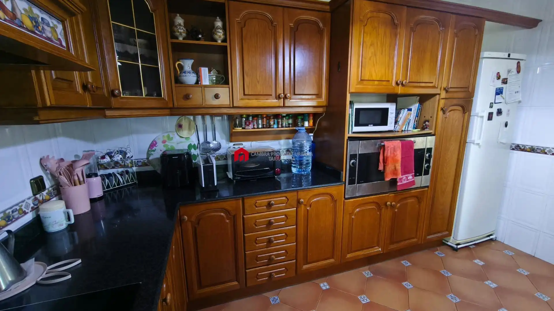Cuina de Casa o xalet en venda en Tortosa amb Calefacció, Jardí privat i Terrassa