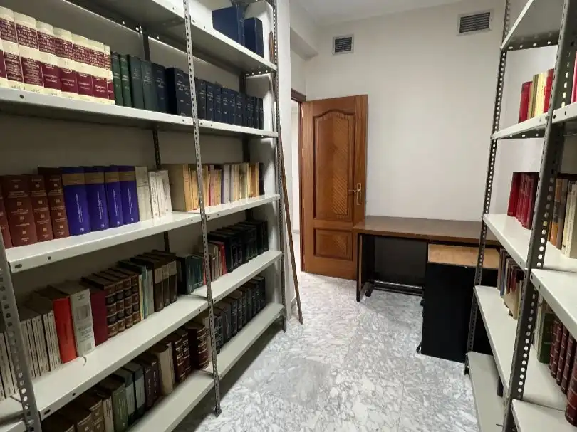 Oficina de lloguer en Nervión