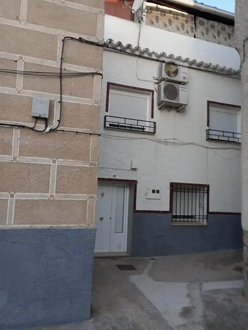 Vista exterior de Dúplex en venda en Valdefuentes amb Aire condicionat, Traster i Rentadora