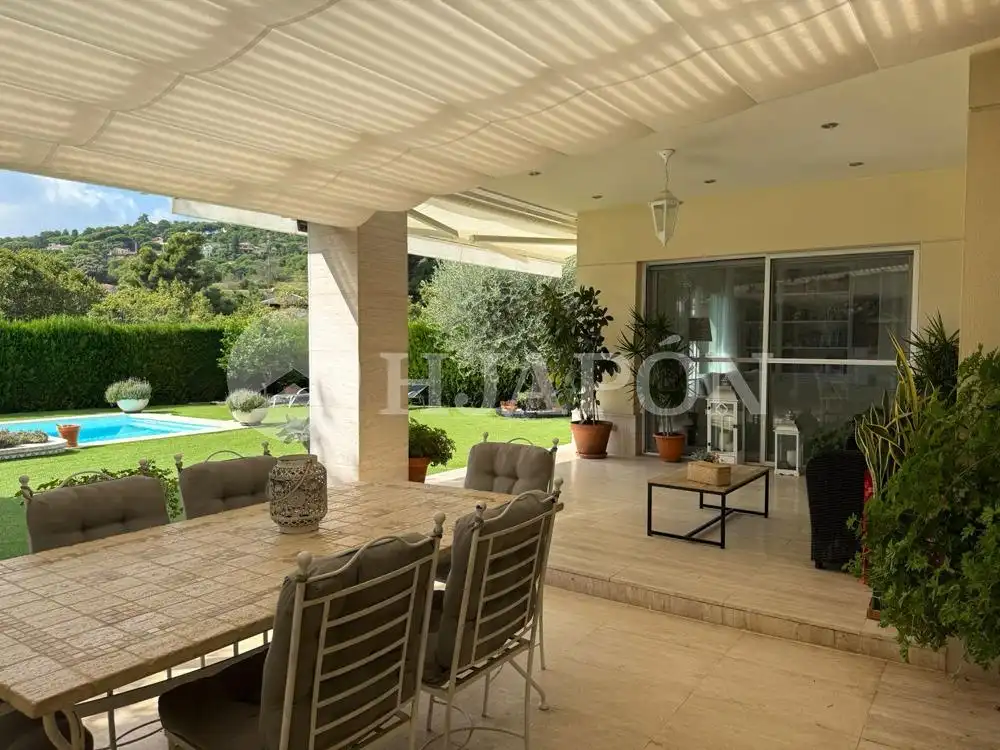 Casa con piscina en venta en Teià, imagen 3