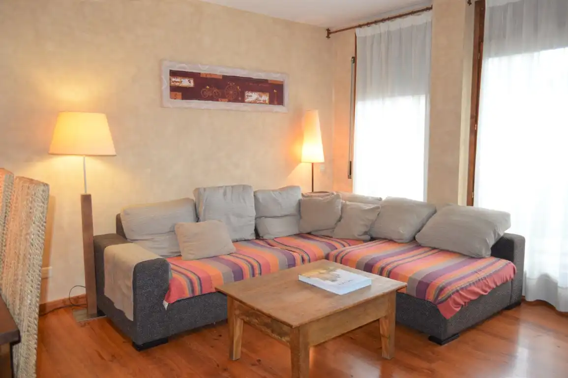 Living room of Apartments for rent in Puigcerdà  with Heating, Parquet flooring and Terrace