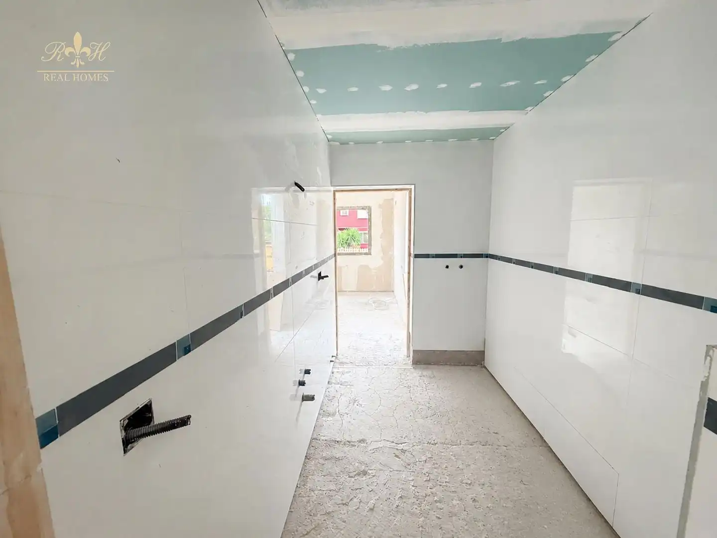 Baño de Casa o chalet en venta en L'Alfàs del Pi con Jardín privado, Terraza y Piscina