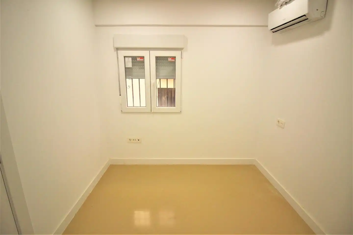 Piso de alquiler en Almería con Aire acondicionado