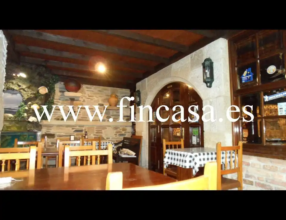 Locale commerciale in vendita a Baiona