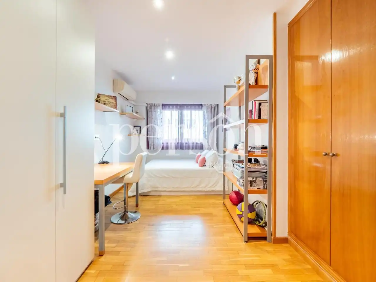 Habitación de Piso en venta en Valencia con Aire acondicionado, Calefacción y Parquet