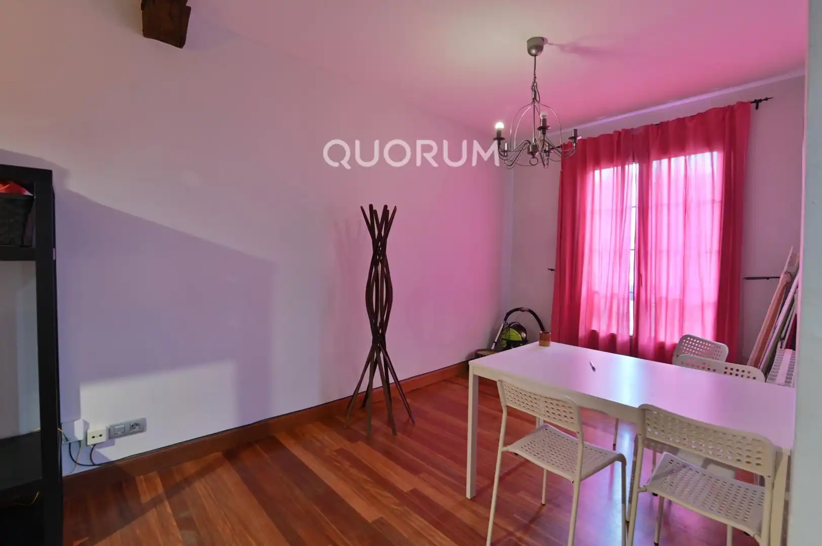 Bedroom of Flat for sale in Bilbao   with Furnished, Balcony and Jacuzzi