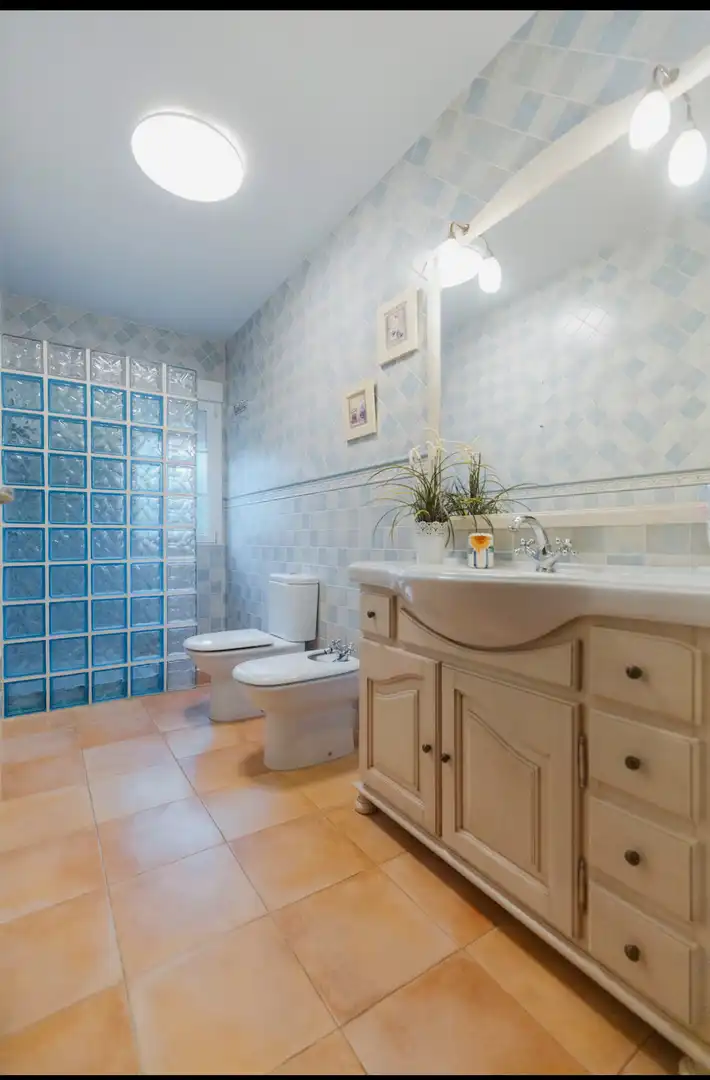 Bathroom of Houses for sale in El Barraco   with Terrace and Swimming Pool