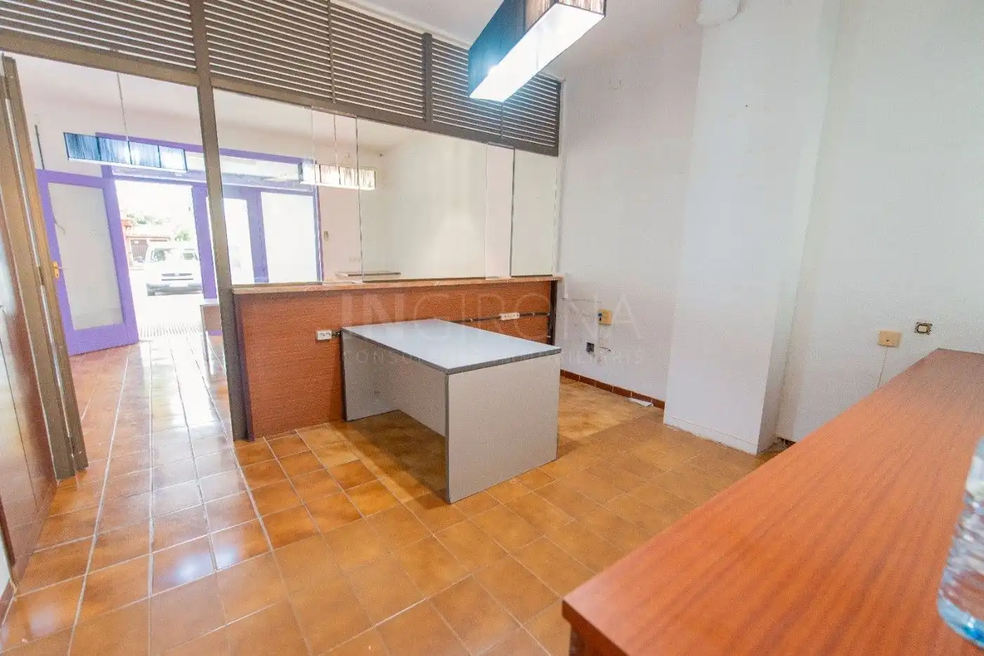 Local en venta en Empuriabrava con Aire acondicionado, Calefacción y Terraza