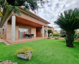 Exterior view of House or chalet for sale in Canovelles  with Air Conditioner, Heating and Private garden