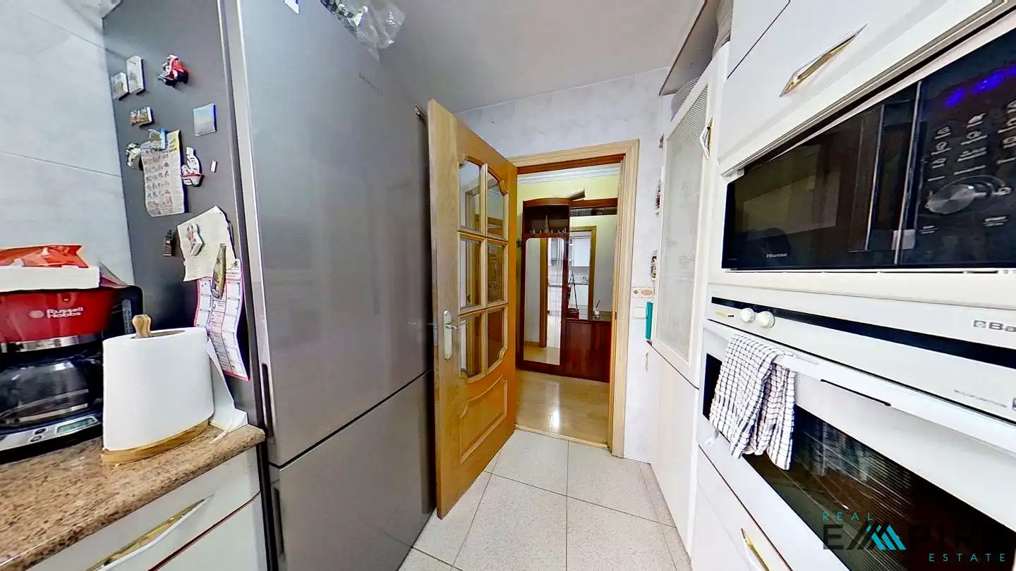 Cocina de Piso en venta en Parla con Aire acondicionado, Calefacción y Terraza