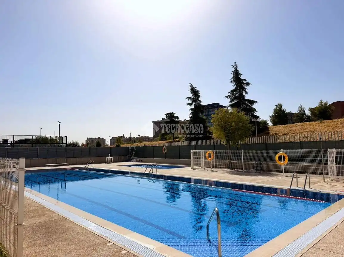 Piscina de Estudi en venda en Hortaleza