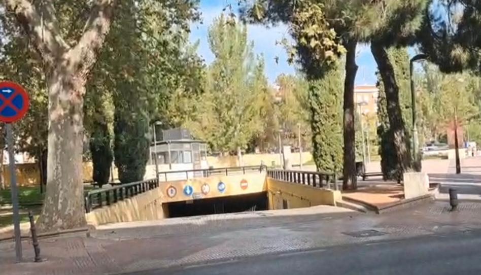 Photo 1 of Garage to rent in Avenida de la Universidad, 28, Batallas, Madrid